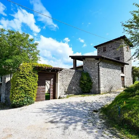 Casale Lucrezia By Garda Villa *
