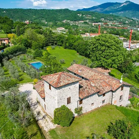 Villa Casale Lucrezia By Garda *
